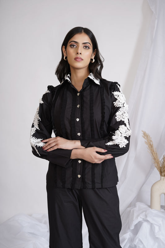 Black Heart Poplin Shirt With 3D Embroidery On The Sleeve With Detailed Frills And Heart Mop Buttons