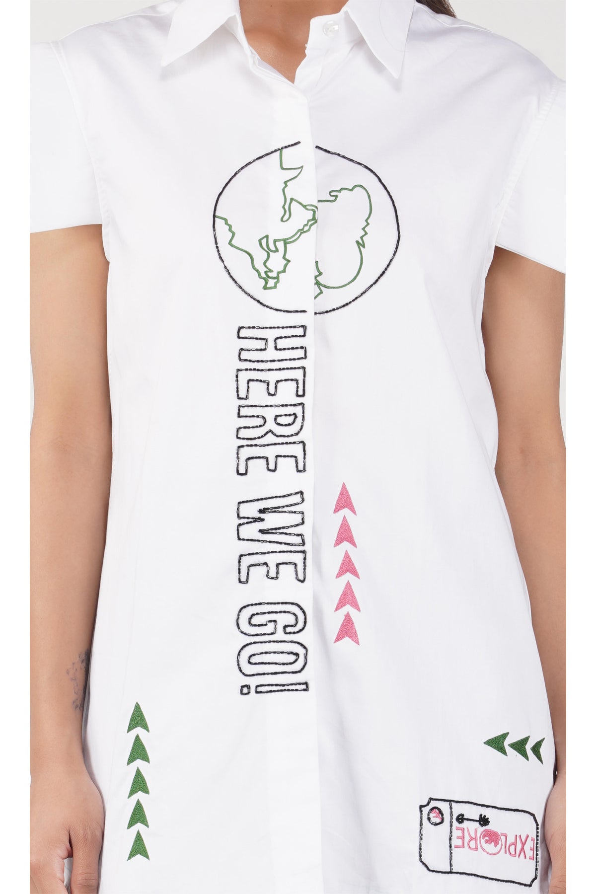 White Earth Shirt With Different Travel Tags