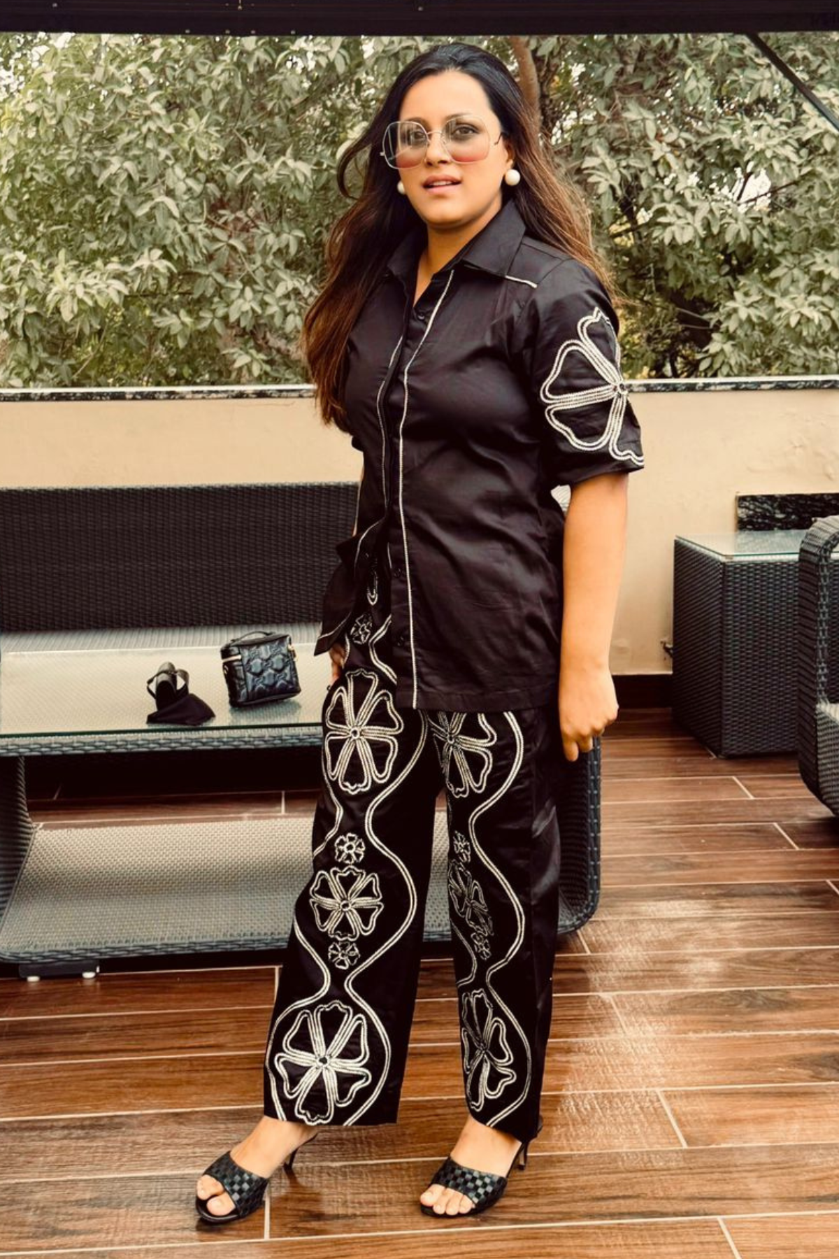 Boho noir floral coordset (Mitali Wadhwa)